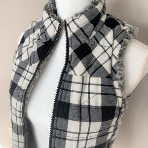 Reversible Black & White Plaid Vest with Sherpa - Maurices - XS